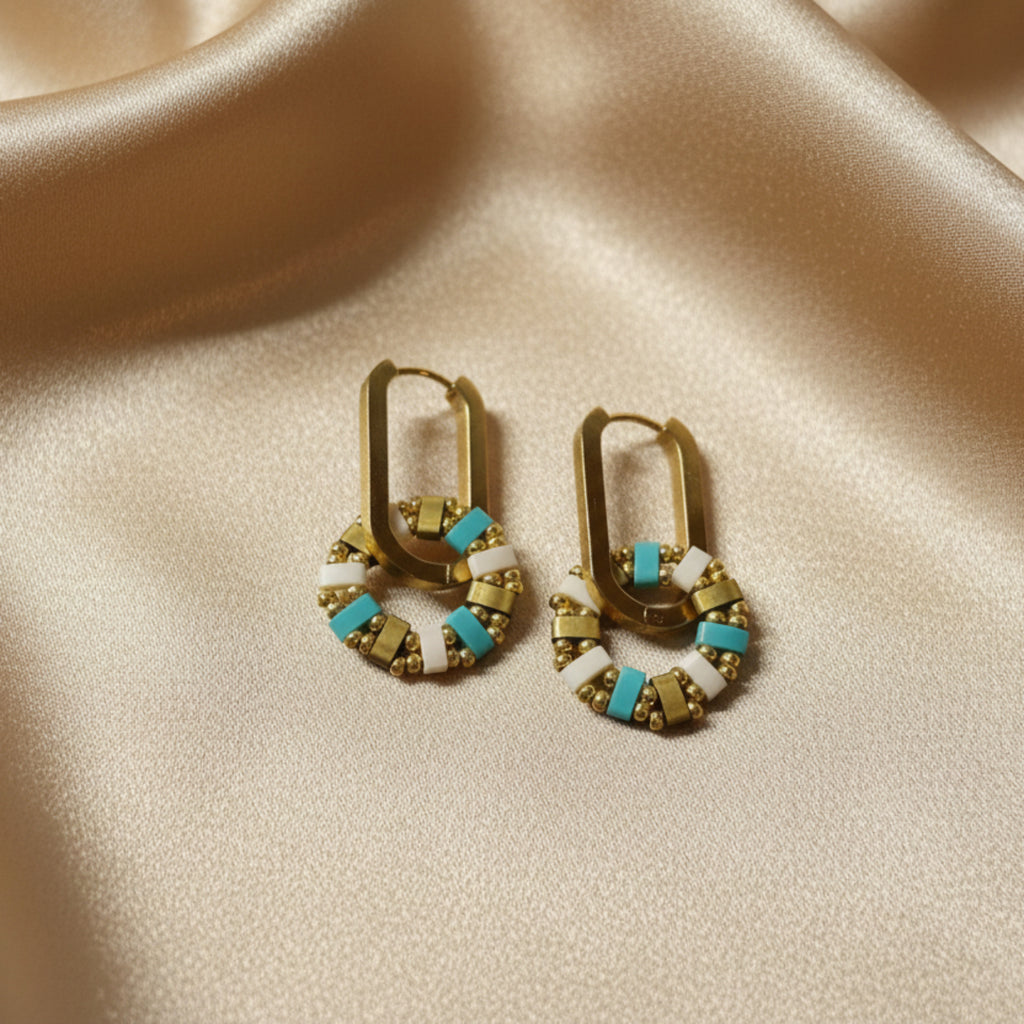 Pampilles Louison ÔParis - pampilles fait main perles Miyuki Tila bleu clair bronze blanc créoles
