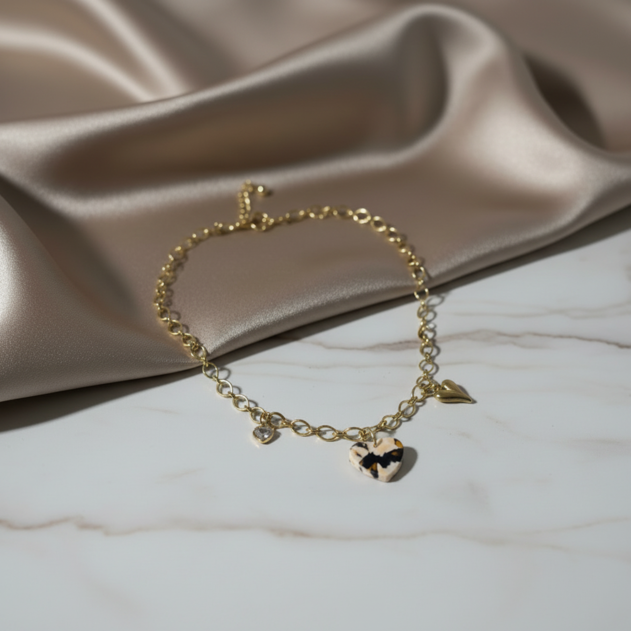 Collier Cœur à Cœur ÔParis chaîne dorée et charms cœur résine
