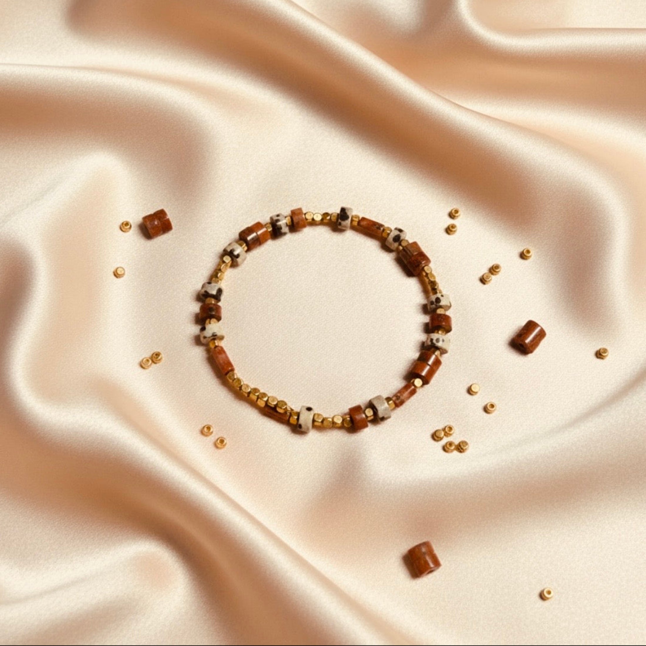 Bracelet Émotion ÔParis mémoire de forme - perles écaille, terracotta et laiton doré
