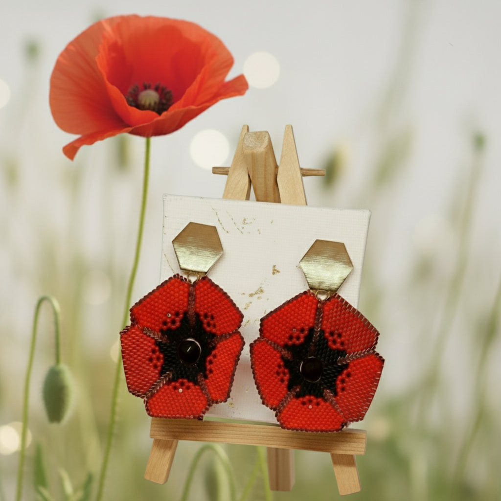 Boucles d'oreilles Coquelic' ÔParis - création artisanale unique en perles et cristaux fait main
