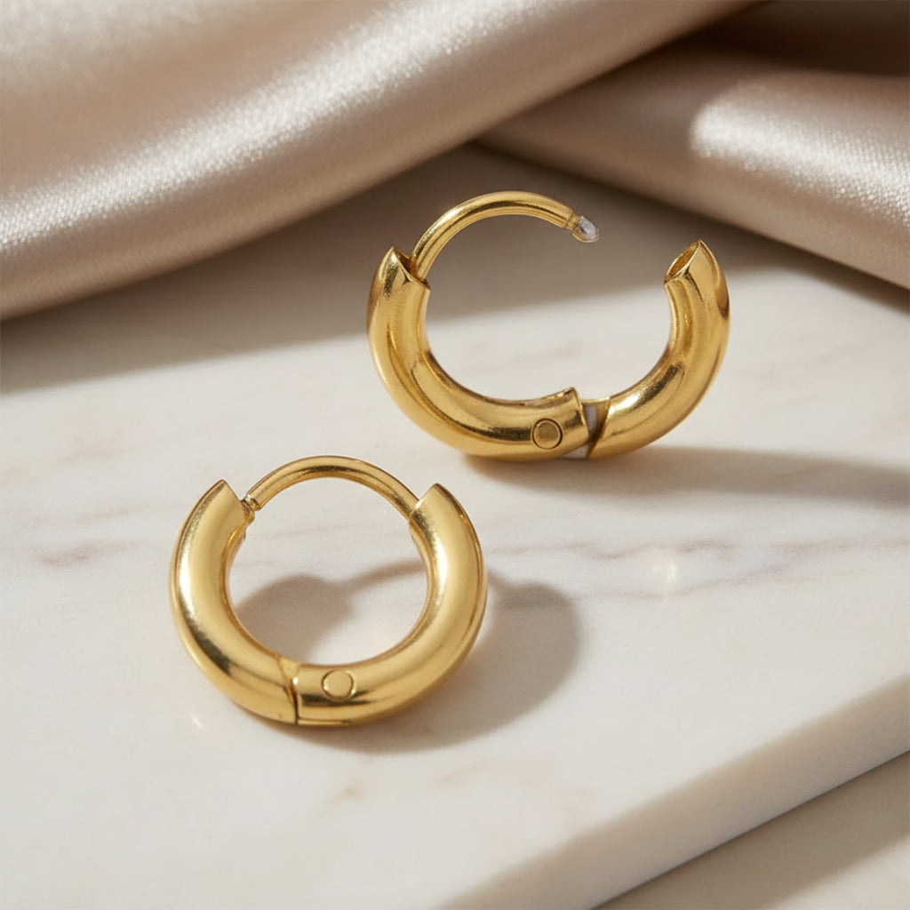 Créoles Les Petites Dorées 10mm, acier inoxydable 304L doré, placage PVD or 18K, minimaliste
